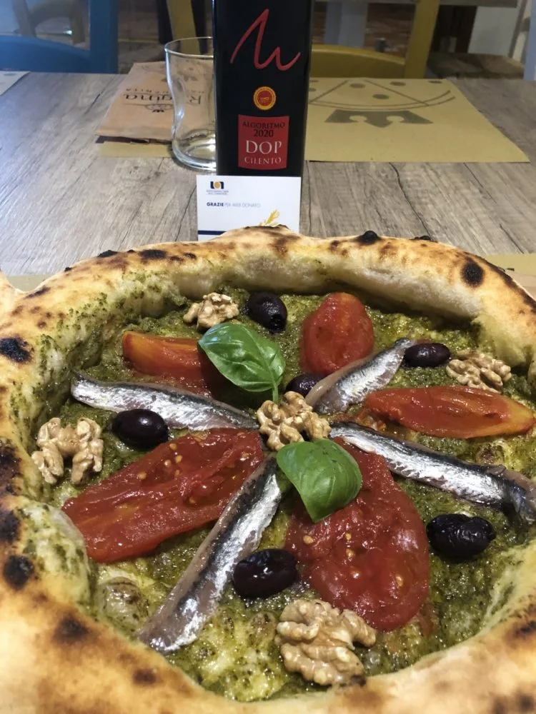 Pizzeria Regina Margherita - pizza pascalina