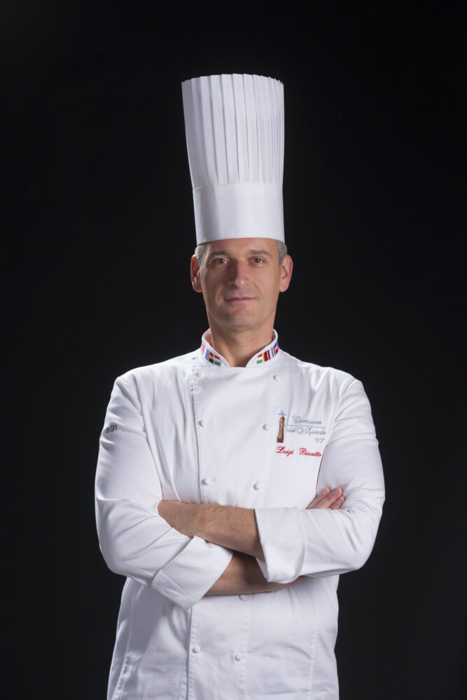 Panettone in riva al mare-Luigi Biasetto