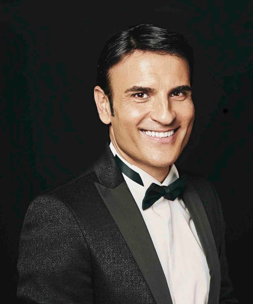 Panettone in riva al mare- Sal Da Vinci