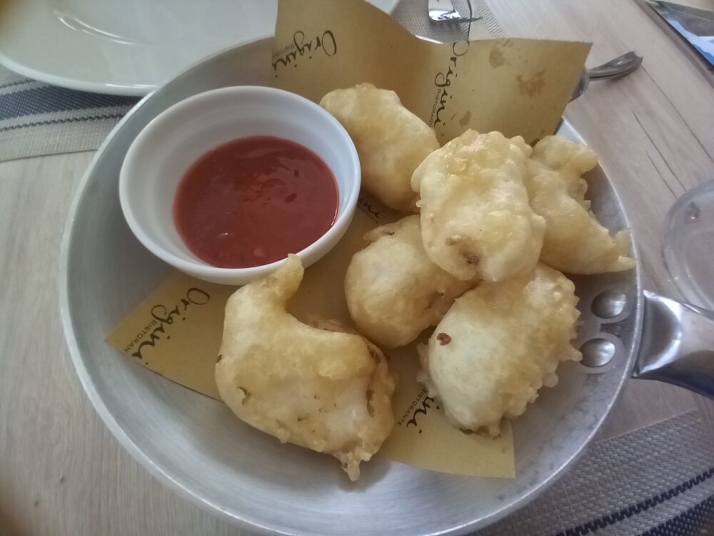 Origini - BACCALA' PREGIATO IN TEMPURA CON MARMELLATA DI PEPERONI