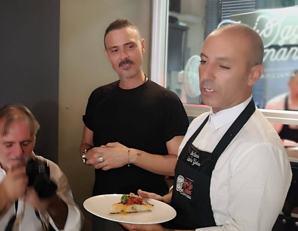 PASQUALE CASILLO CON IL PIZZAIOLO QUINTANO