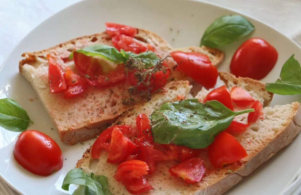 Napoli Telefono Pane Pomodoro Rosso Pane e pomodoro, la merenda identitaria italiana - Luciano Pignataro