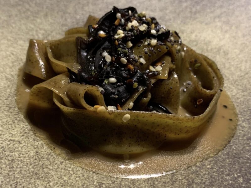 Ristorante Il Pagliaccio, colori canapa, papavero, spugnole