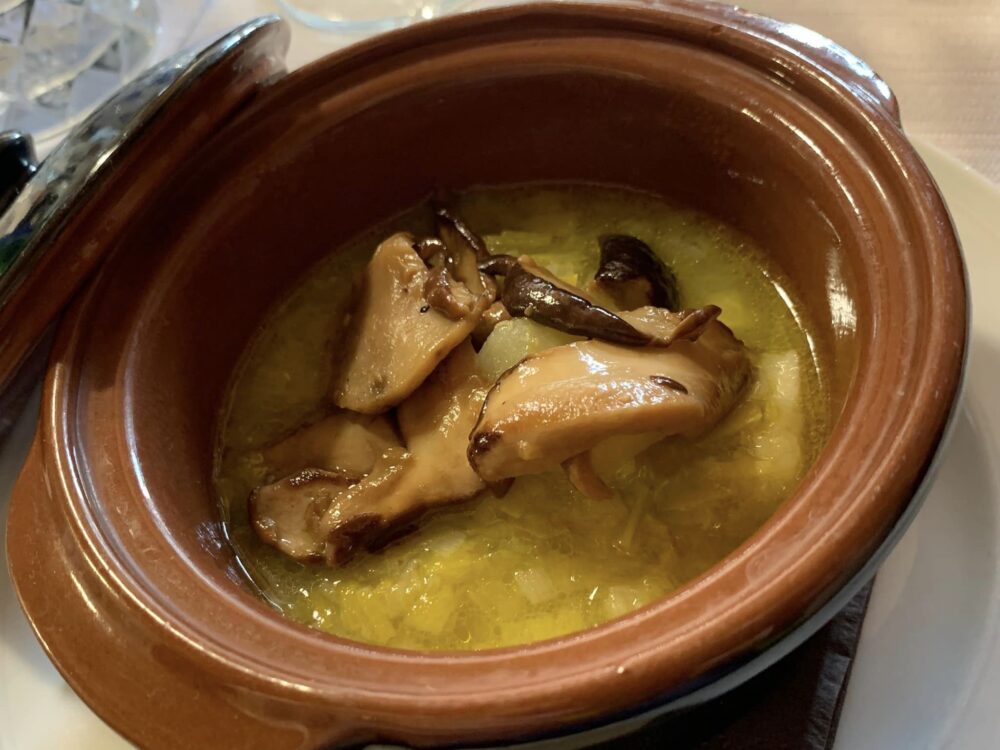 Pastificio Osteria alle pendici di Monte Erbano, zuppa di patate, porri e porcini