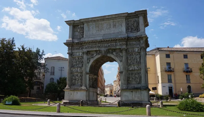 Arco di Traiano a Benevento