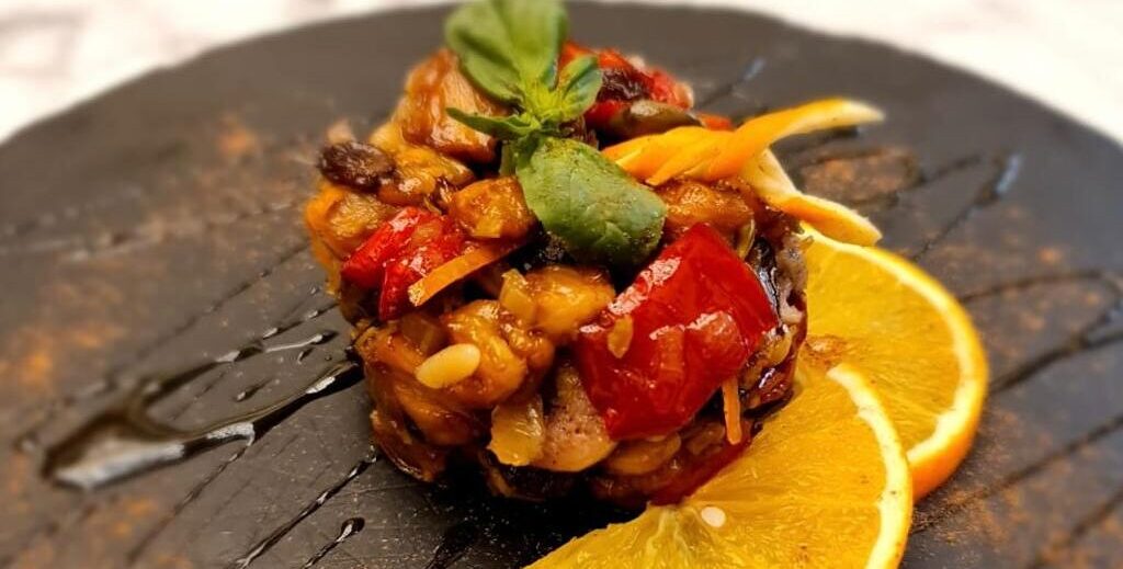 Caponata di verdure con frattaglie di cernia bianca di Lorenzo La Noce