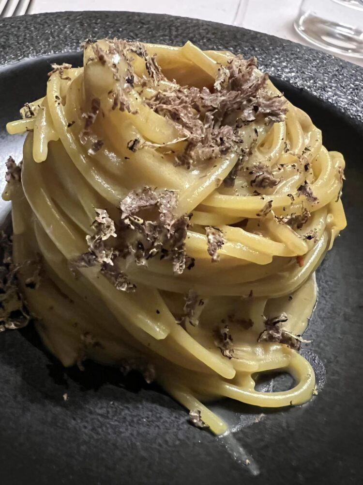 Antica Osteria Nonna Rosa, Spaghettino con tartufo e burro