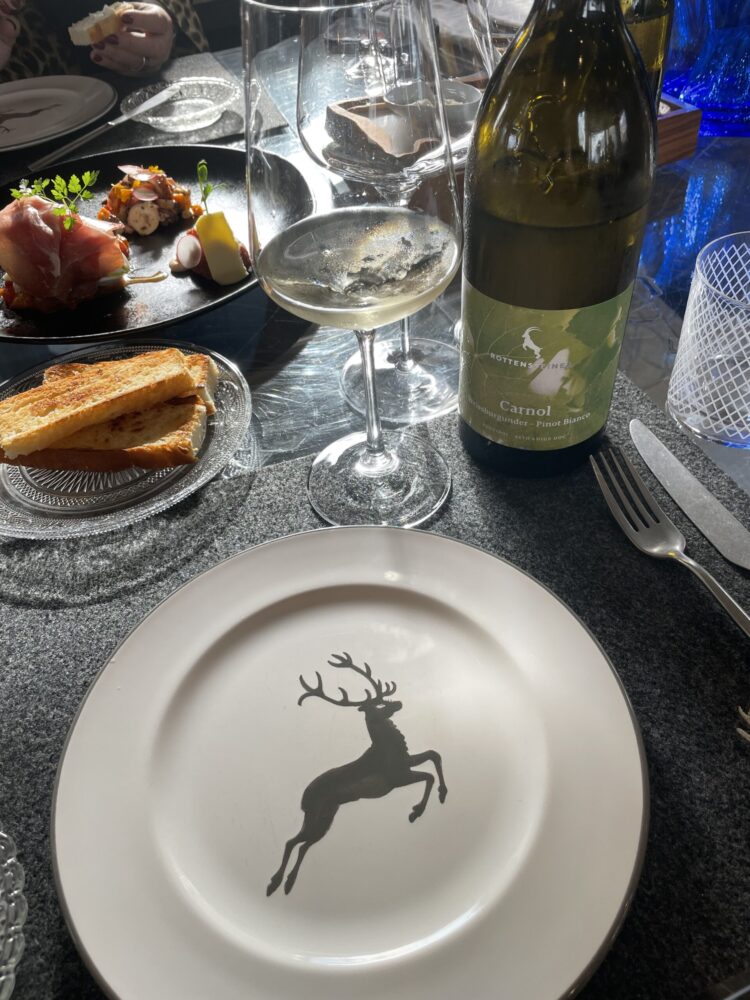 Carnol Pinot Bianco ottenuto dai migliori vigneti attorno a Bolzano