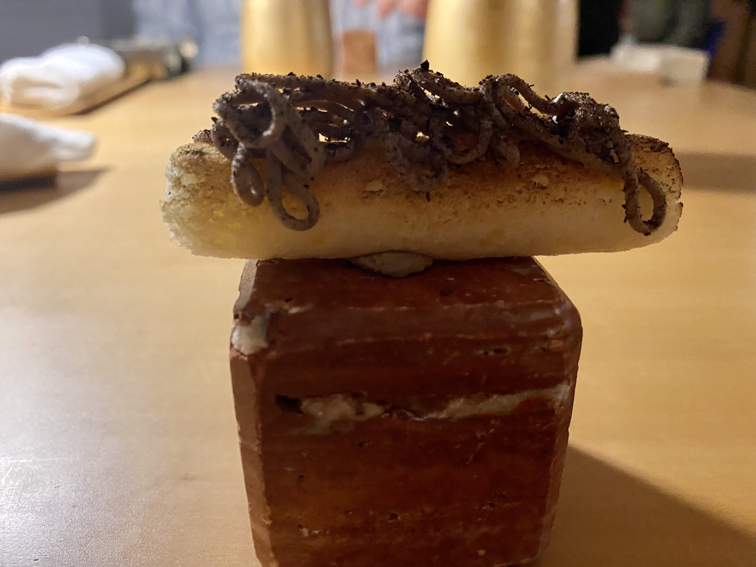 Fegato e Cipolle (Meringa di Fegato e mousse di fegato di pollo)