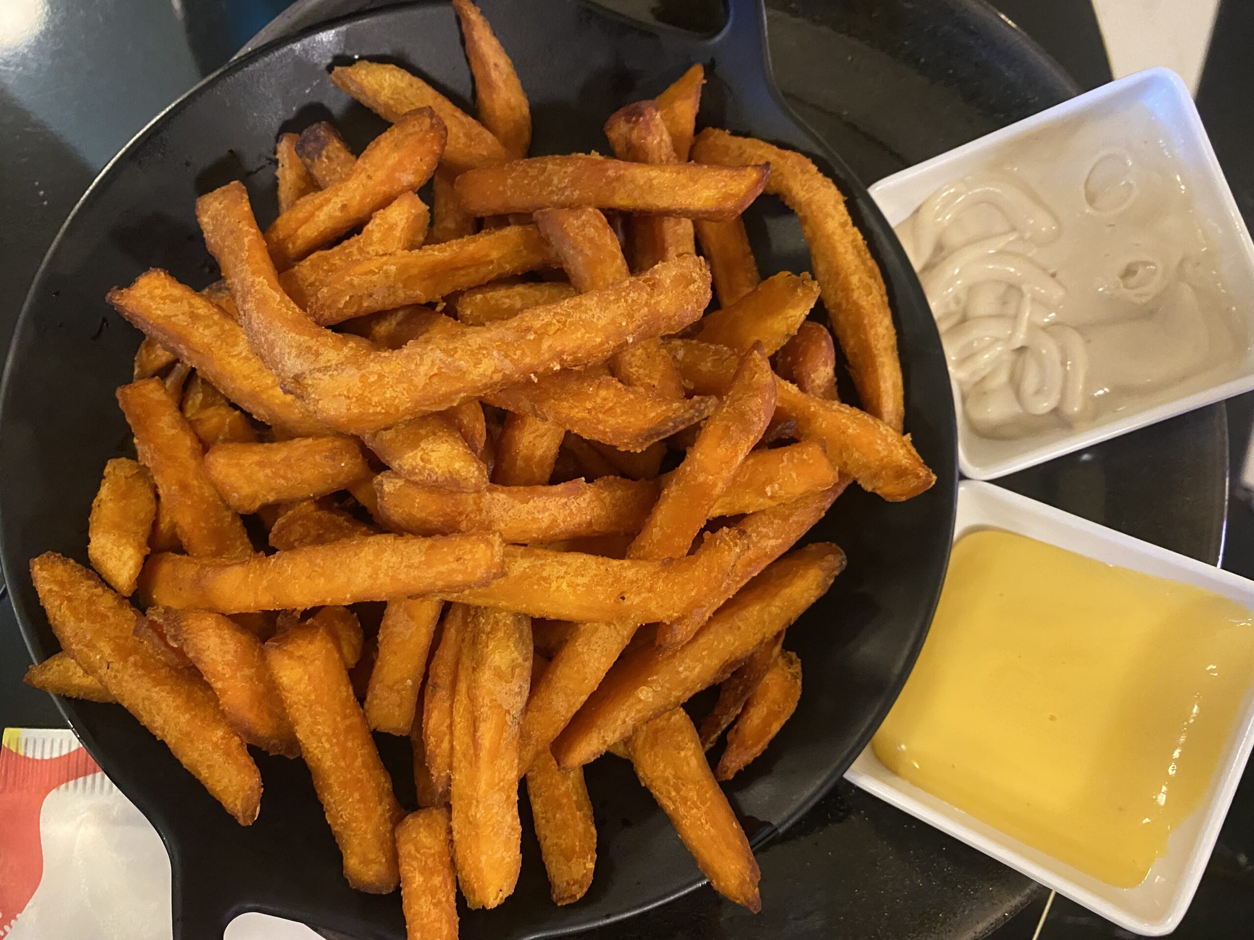 Golocious-Burger-Wine-patate-americane-