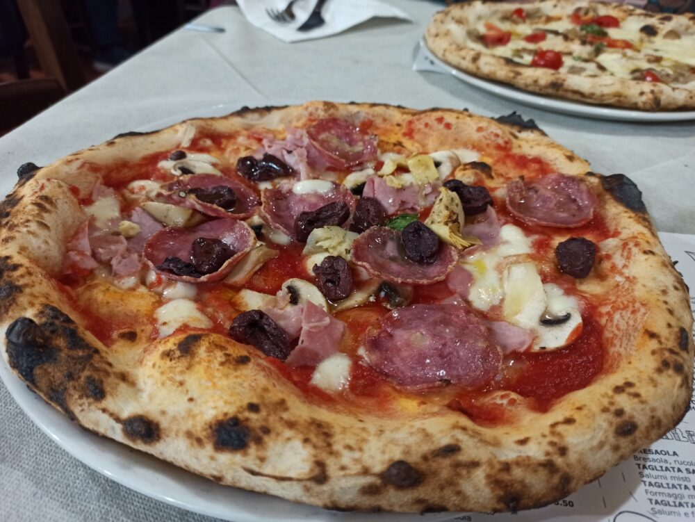 Pizzeria La Lampara -La Capricciosa