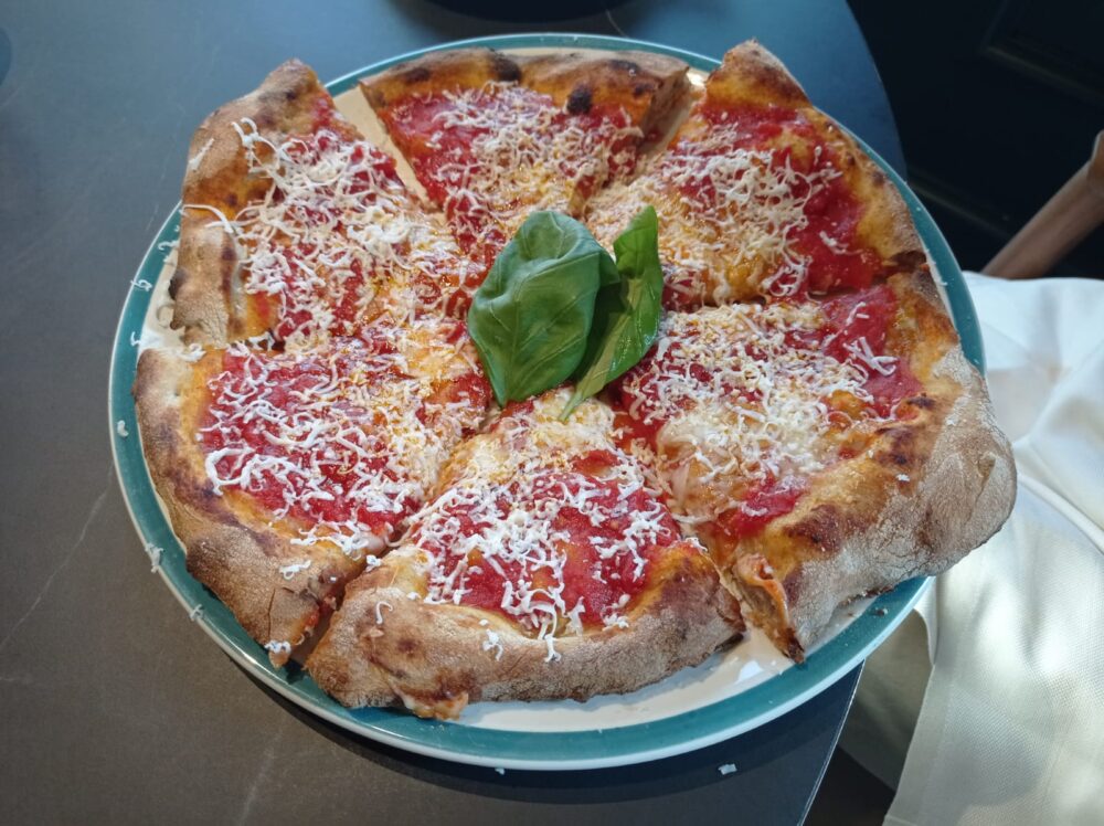 Pizzeria Modus pizza cilentana sbagliata