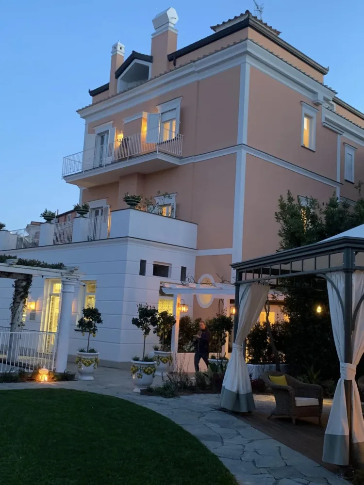 Don Alfonso, la struttura