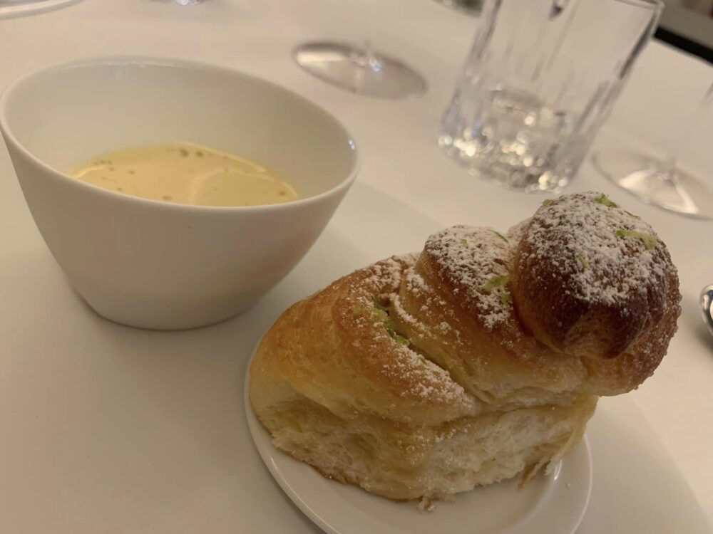 Maison Ruggieri, brioche alla rosa e zabaione al marsala