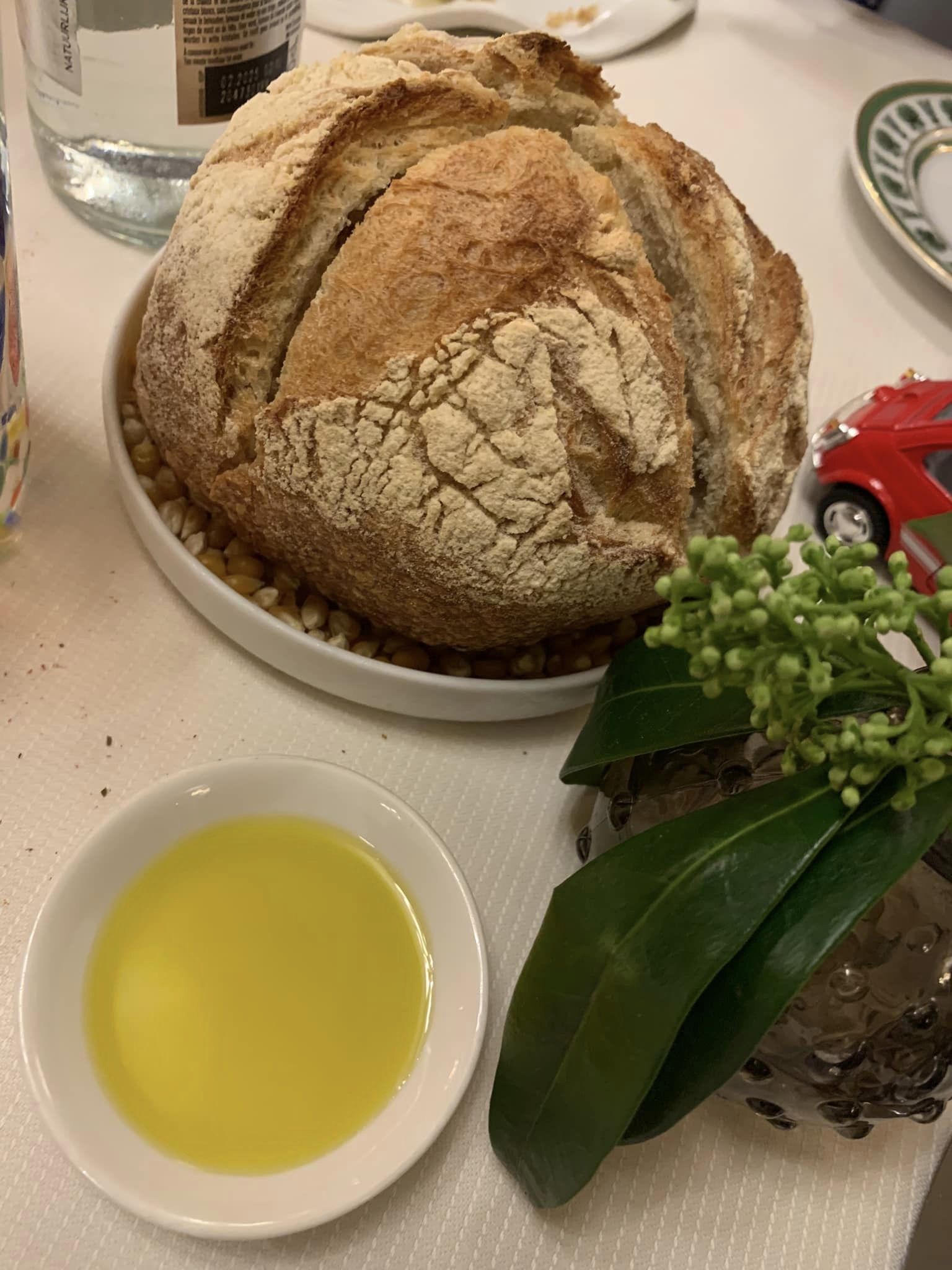 Ristorante la Tosca a Parigi, pane e olio
