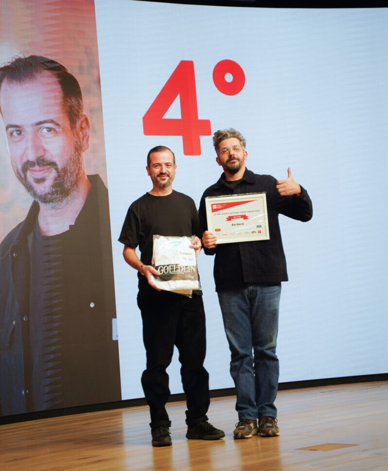 Matteo e Salvatore Aloe alla cerimonia di premiazione di 50 Top Pizza