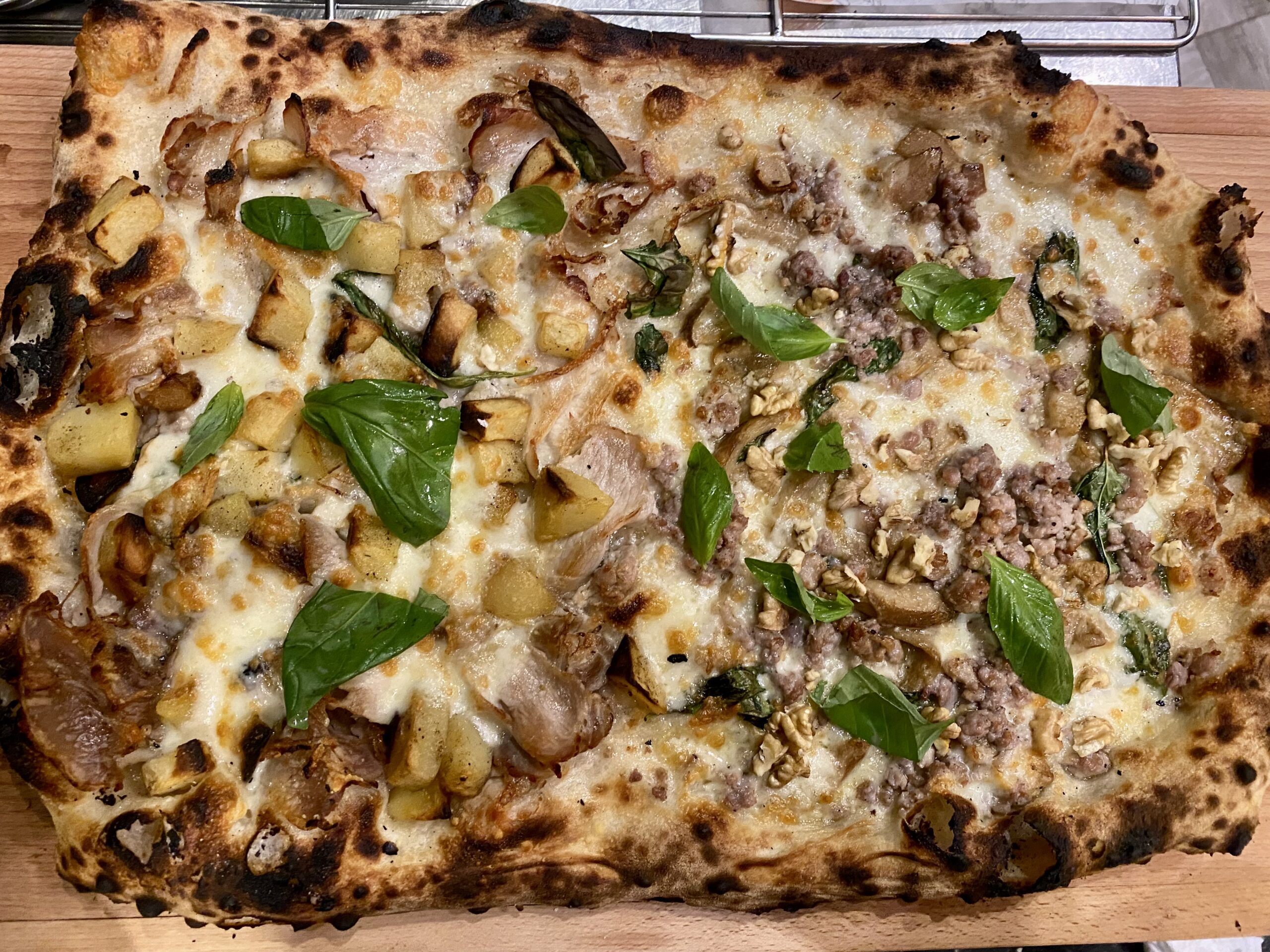 Porchetta e Patate e Porcini e Salsiccia