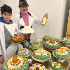 Il pasticciere Antonio Cafiero con il figlio Mario