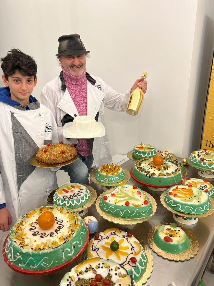 Il pasticciere Antonio Cafiero con il figlio Mario