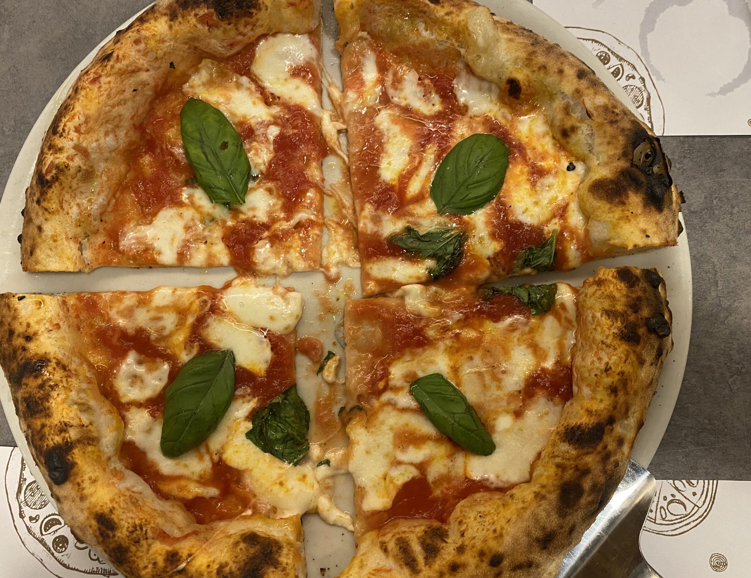 Margherita-Pomodoro-San-Marzano-dop-fiordilatte-Alveti-e-Camusi-basilico-Okio-EVO-Olitrana-22Gregorio-De-Gregori