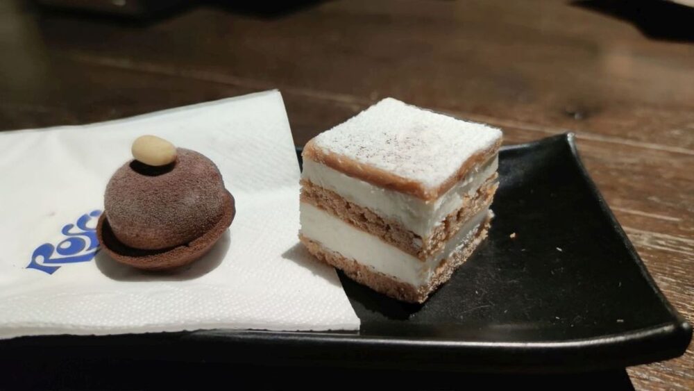 Roscioli Caffe' - mignon arachide e cioccolato e una versione del Mont Blanc