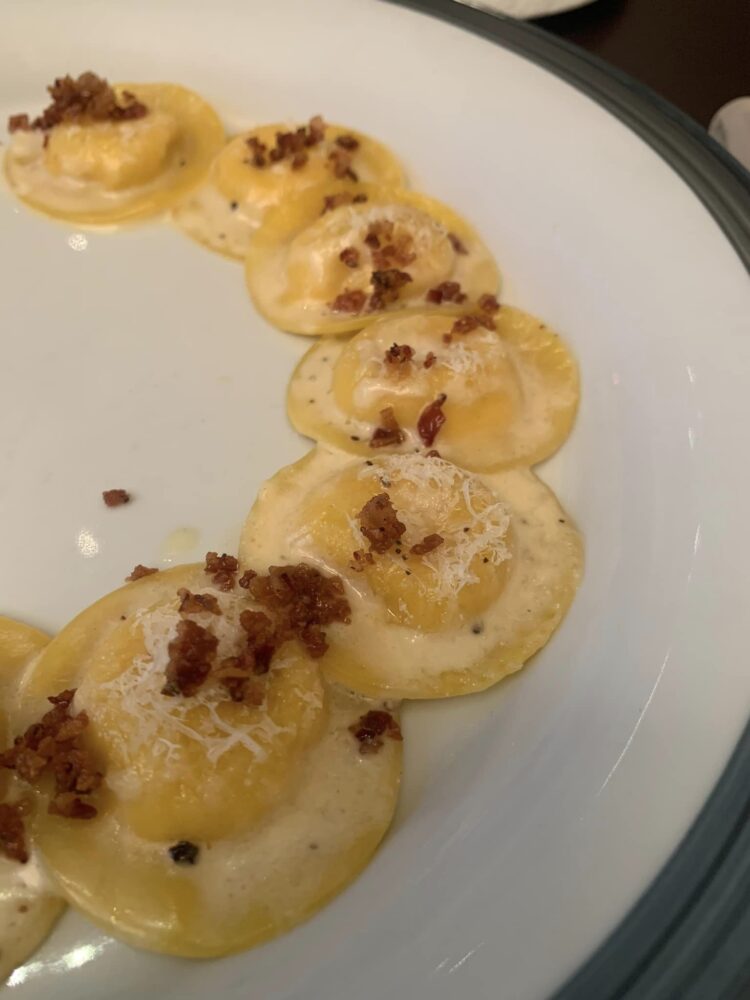 Restaurant Le George, i tortelli ripieni di carbonara