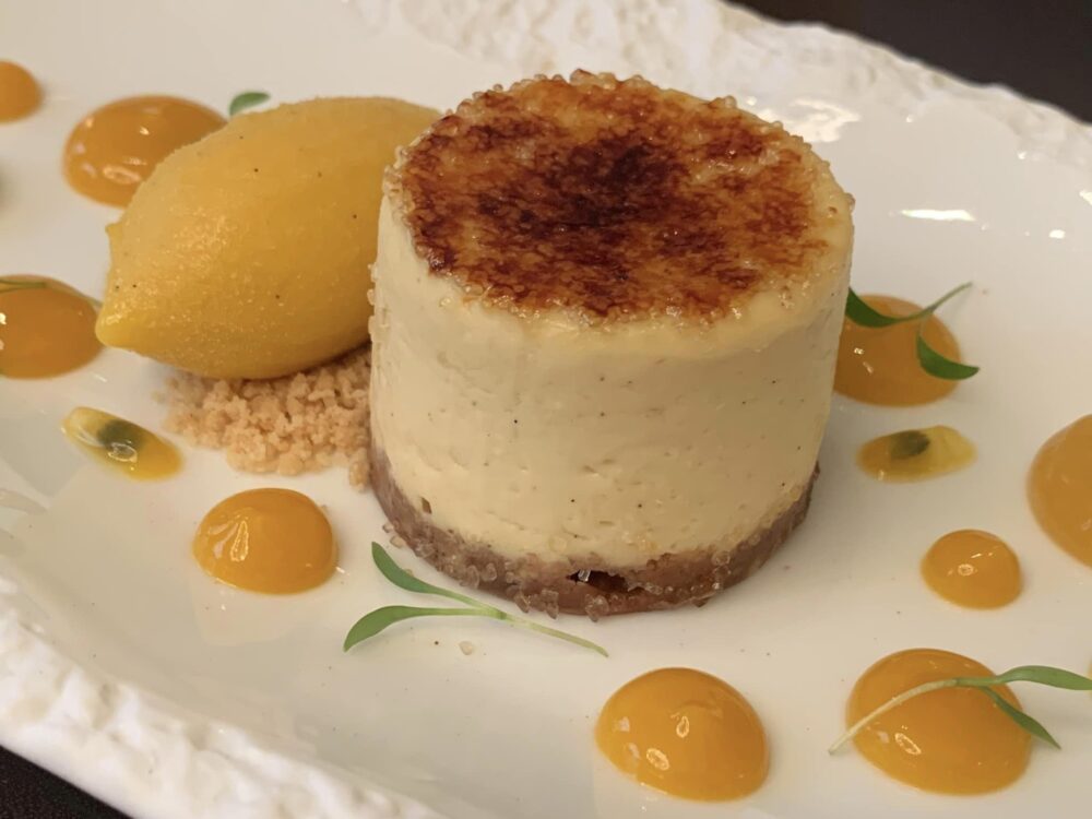 Restaurant Le George, cheesecake creme brule' con frutti esotici