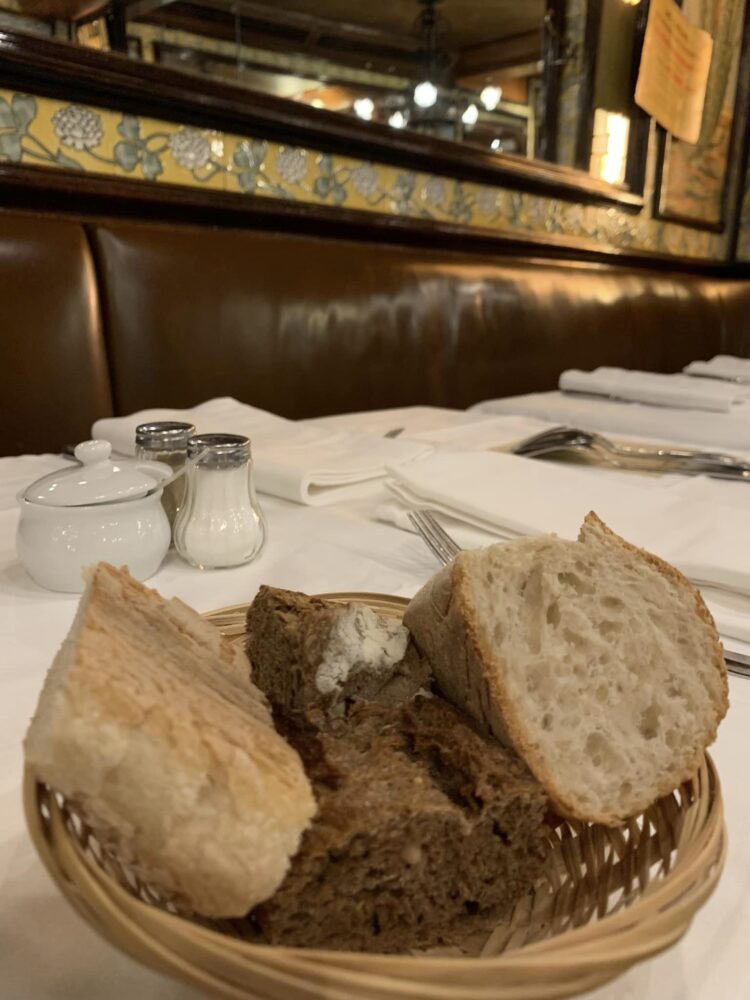 Brasserie LIPP, pane e vino