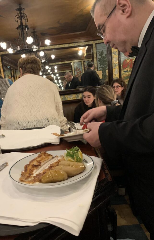 Brasserie LIPP, il servizio della sogliola