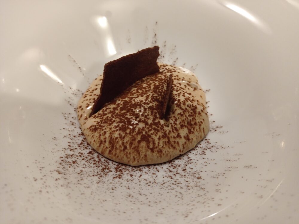 Vineria La Barbatella Mousse di gianduia con sfoglia croccante al cioccolatto