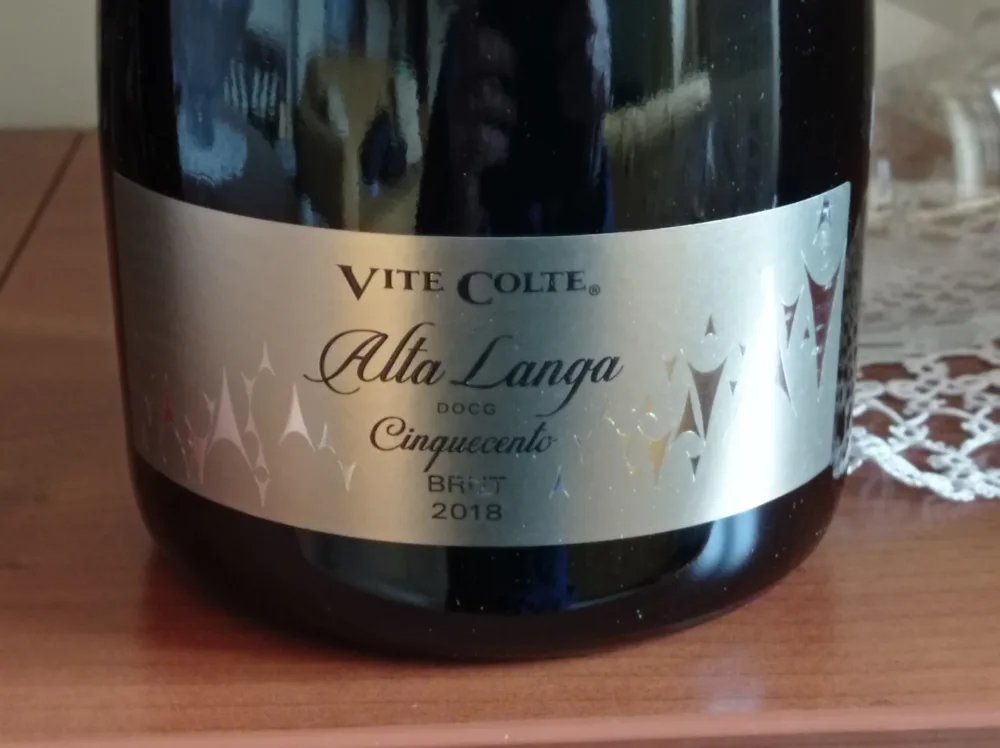 Alta Langa Cinquecento Spumante Bianco Brut Metodo Classicio 2018 Vite Colte