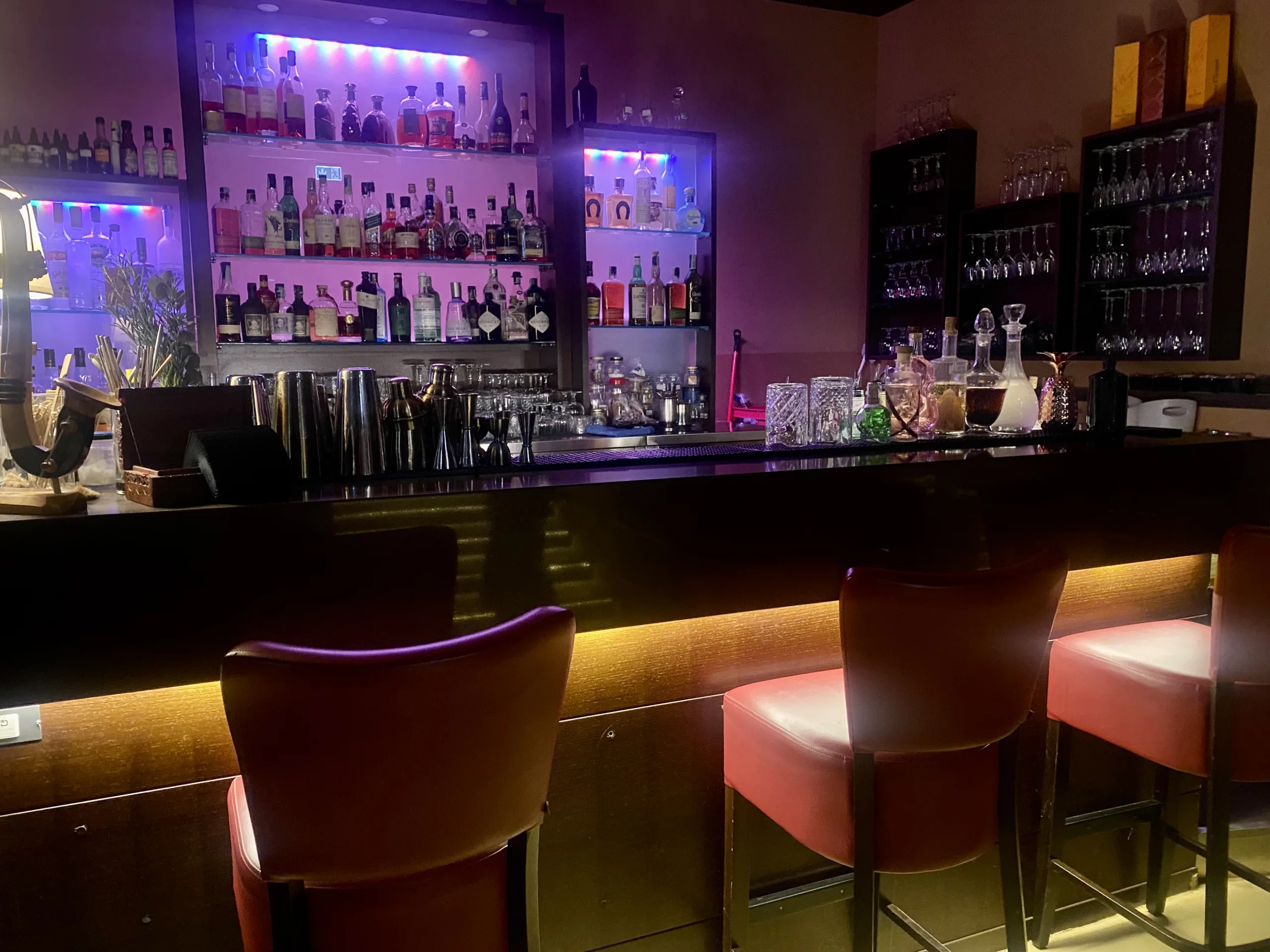 Elegance-Cafe-Jazz-Club