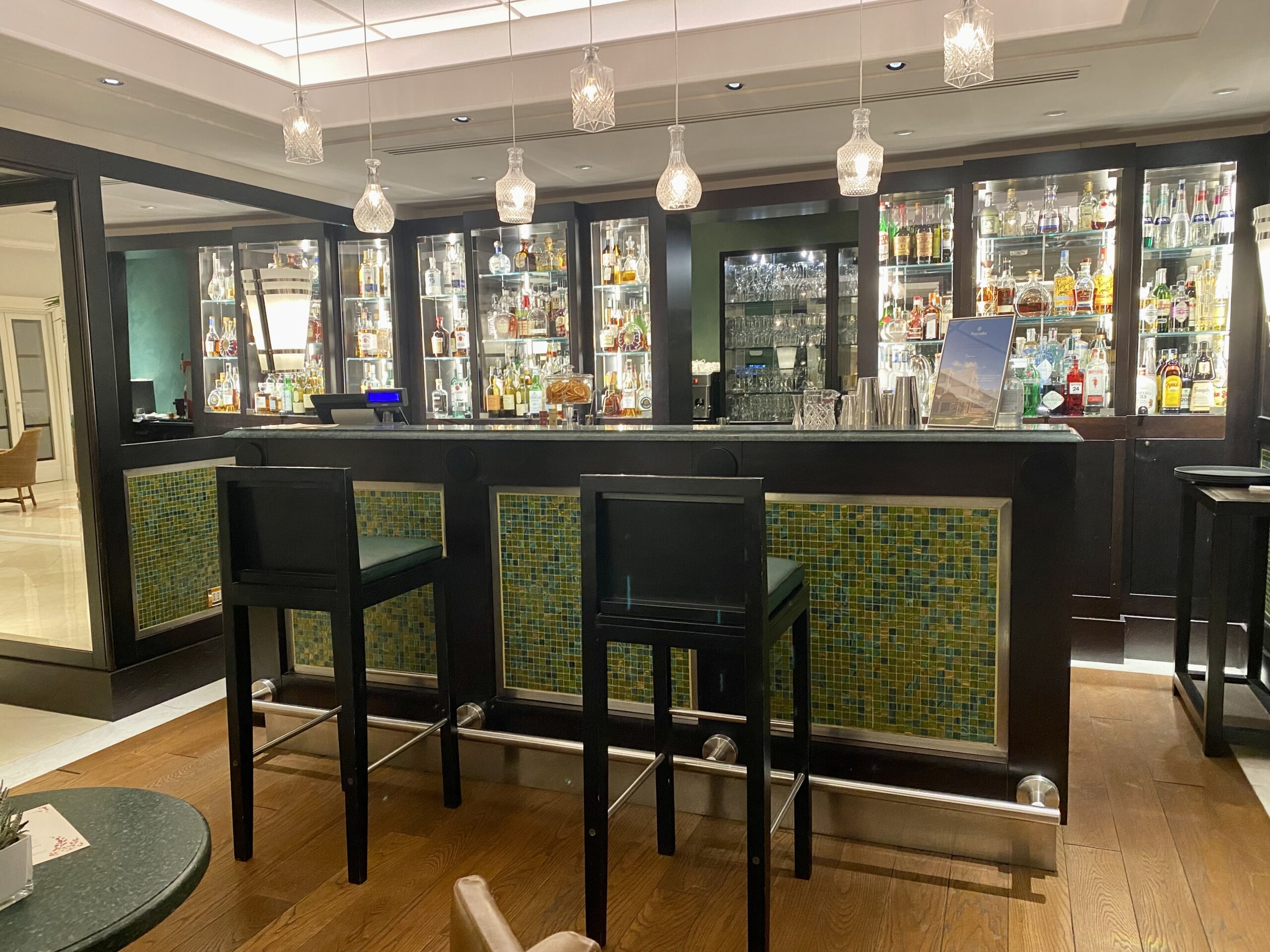 Flora-Restaurant-Bar