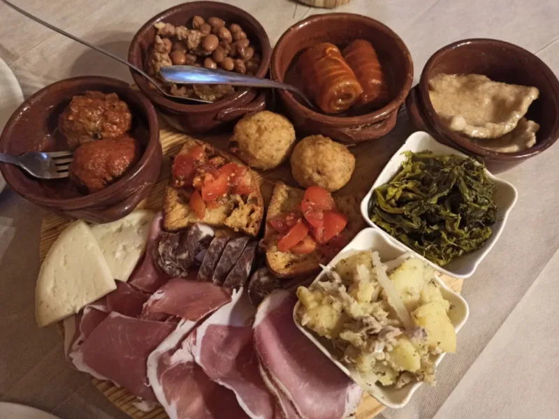 Gli Onorevoli - L'Antipasto degli Onorevoli