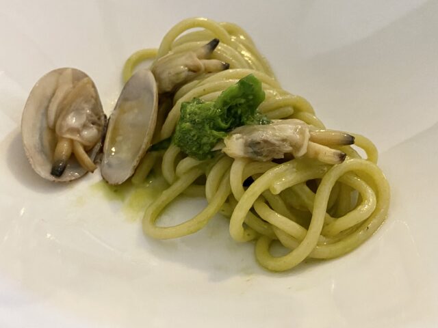 Spaghettone-friarielli-e-vongole