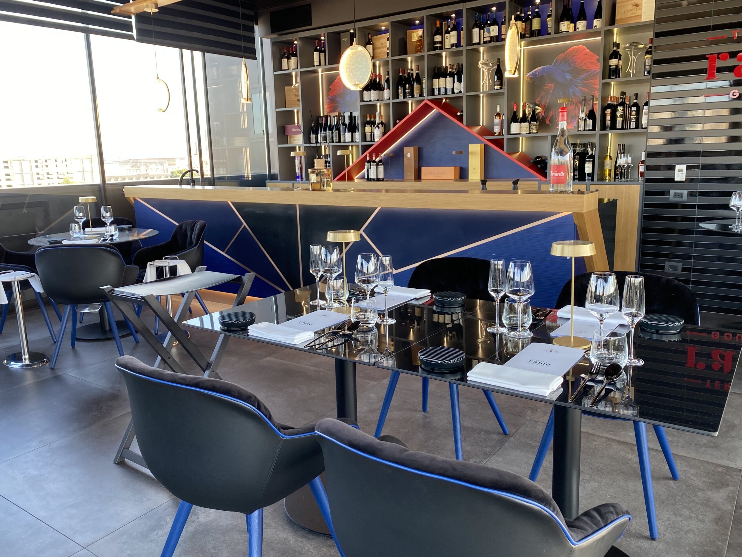 Terrazza-Rame-del-Gold-Tower-Lifestyle-Hote