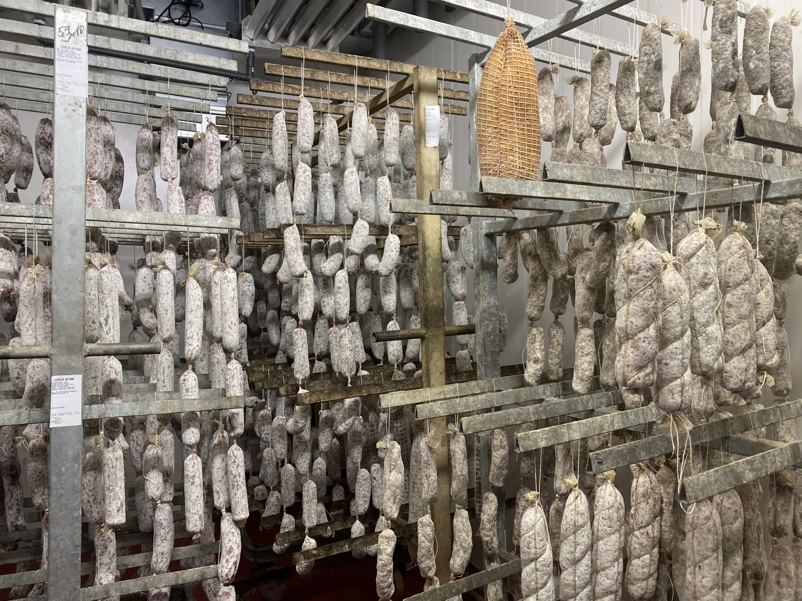 Asciugatura-dei-salumi