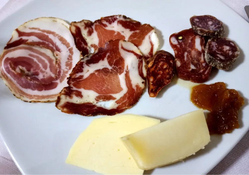 Dimora Tammaro - Salumi e Formaggi