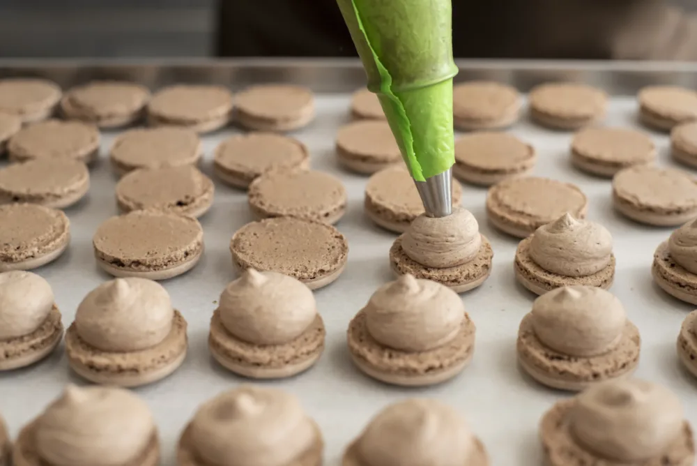 E' buono uguale - Dolci in preparazione