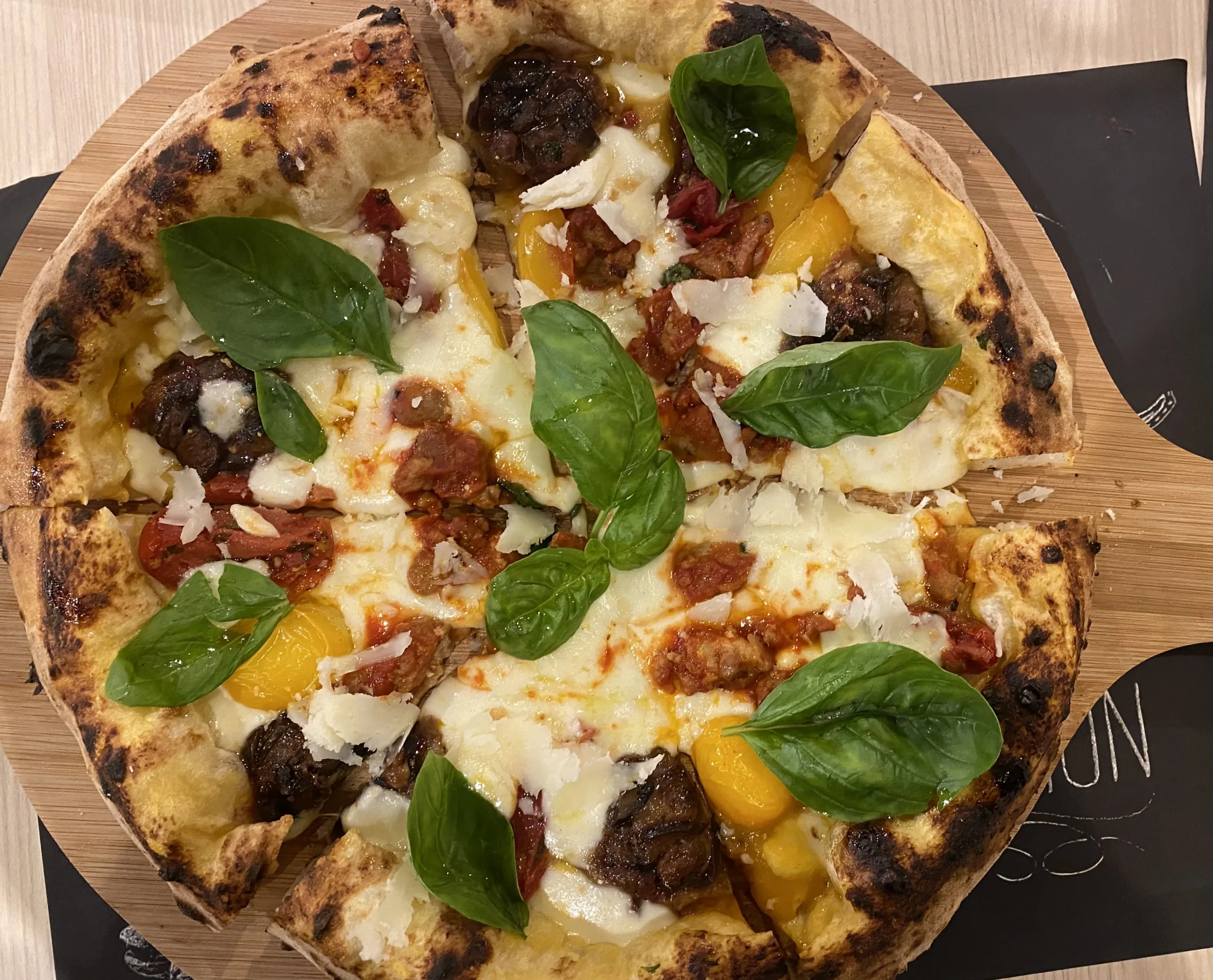 Schettino-Pizzeria-Napul-è