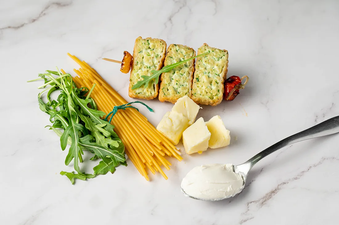 Frittata di Bucatini, rucola e parmigiano