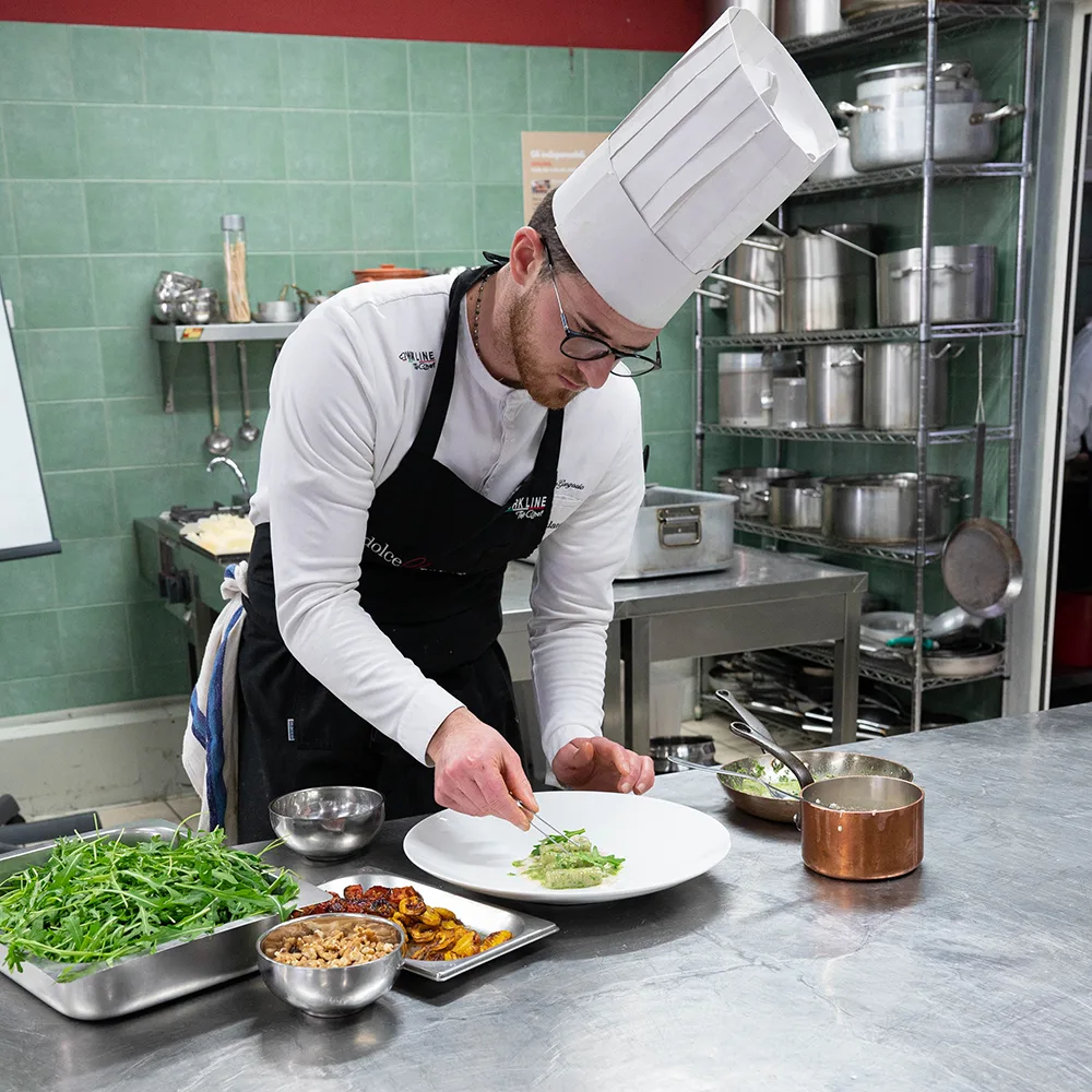 Gnocchi di patate con pesto di rucola e salsa alle noci