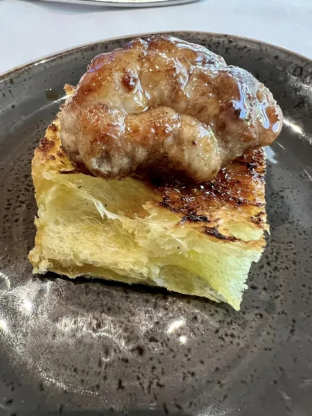 I Tigli - Colomba all'aracio di Corrado Assenza. Con aninella al burro glassata al Recioto