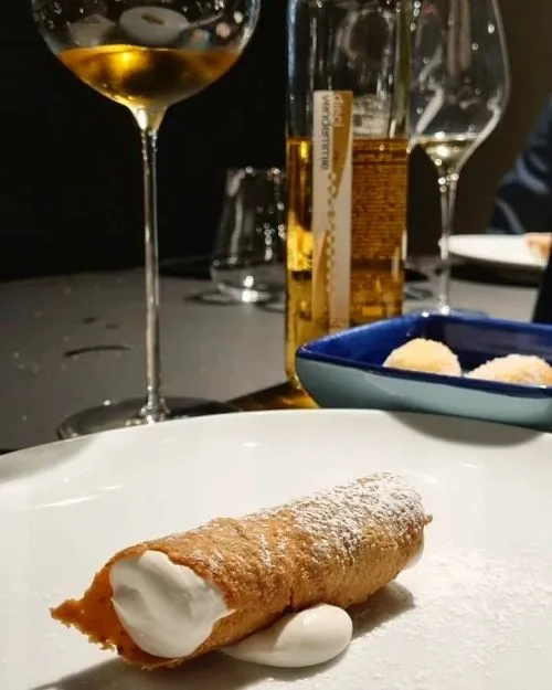 Bluu il mare dentro, cannolo Borghese