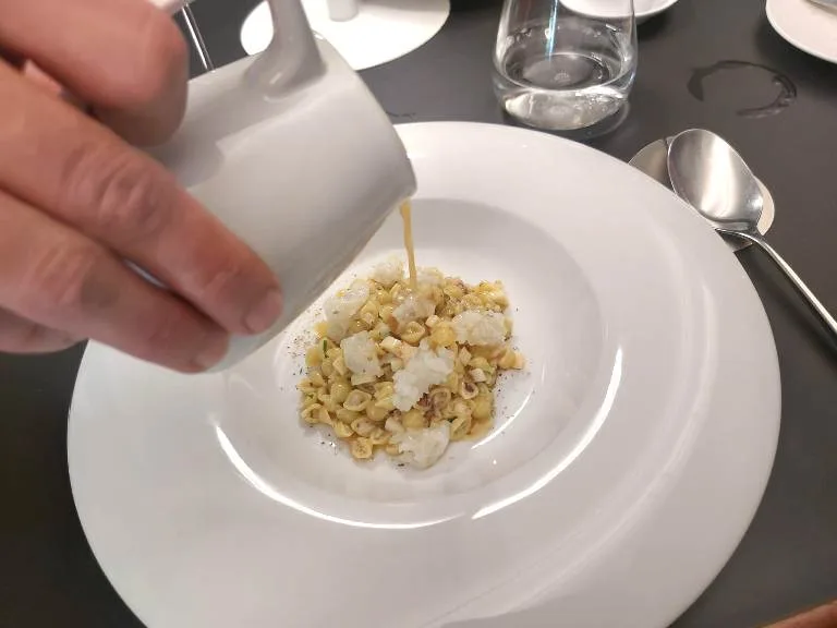 Bluu il mare dentro, conchigliette brodo e seppie