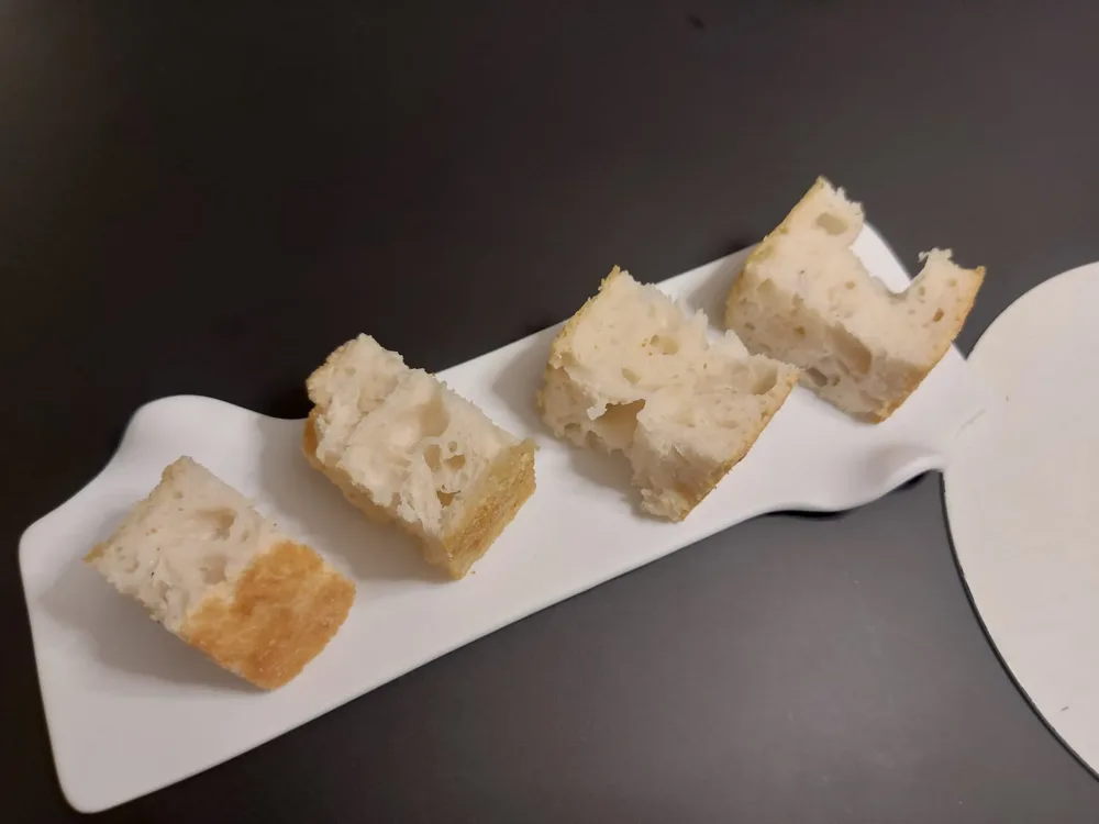 Bluu il mare dentro, focaccia