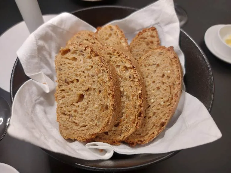 Bluu il mare dentro, pane