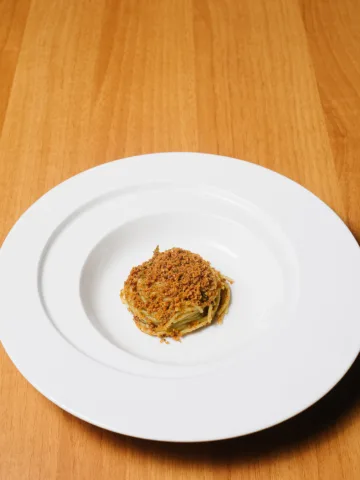 Spaghettini, capperi, limone e briciole di mare - Enrico Failla