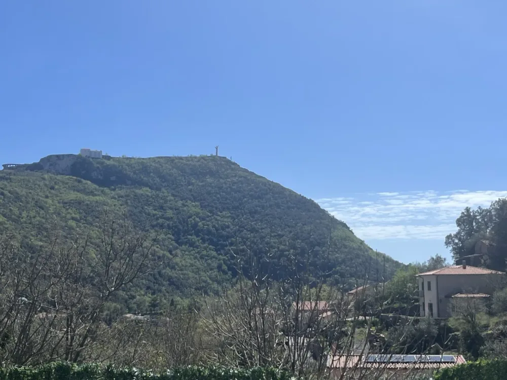Monte San Biagio col Cristo redentore