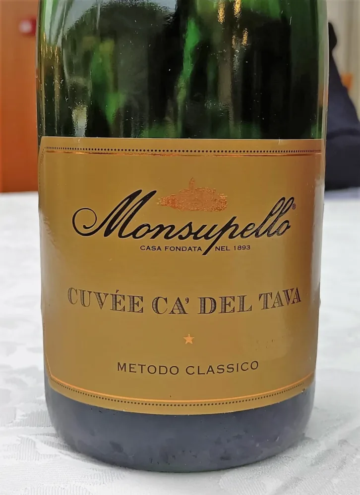 VSQ Spumante Brut Metodo Classico Cuvee Ca’ Del Tava – Monsupello